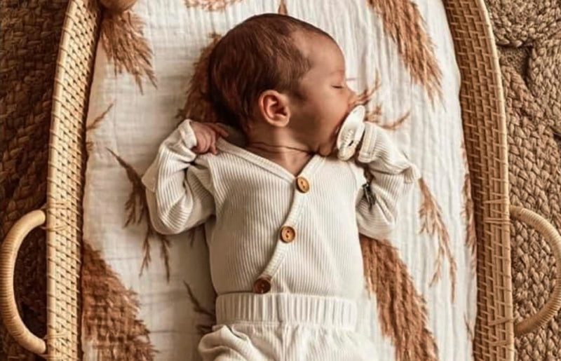 The Dummy Dance: How to Get Your Baby to Take a Dummy with Ease
