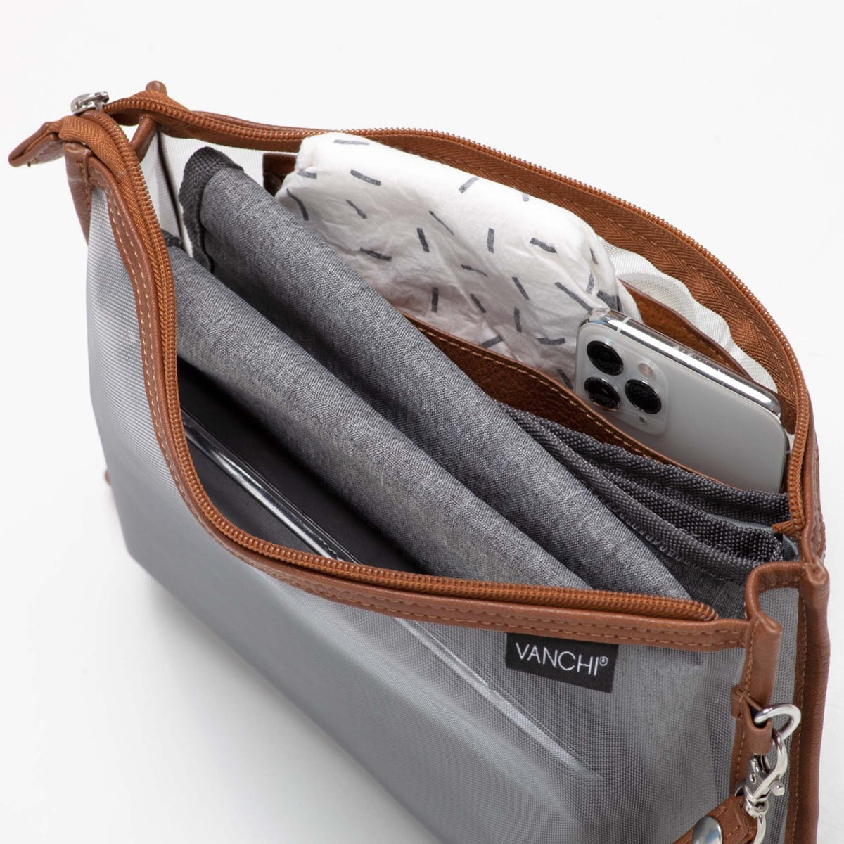 Grab and Go Changing Clutch | Vanchi