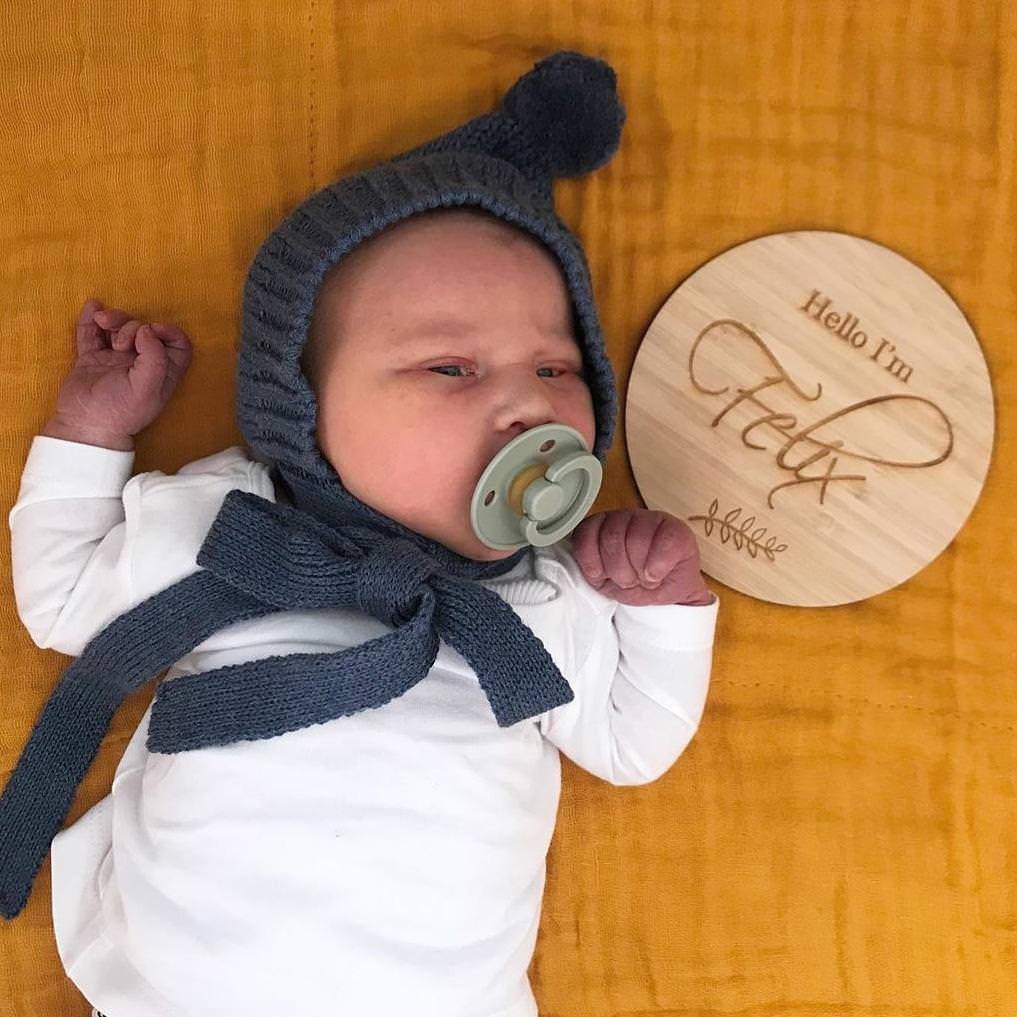 Hello I'm - Announcement Plaque