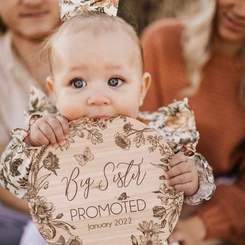 Floral/Foliage Pregnancy Announcement Plaque