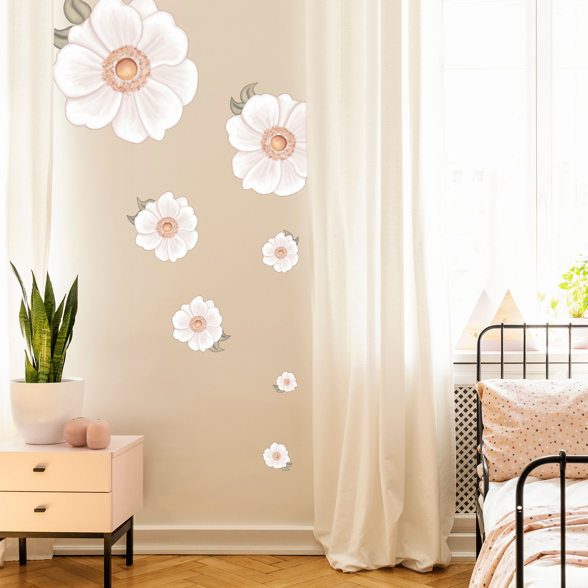 Lola Daisy | Removable PhotoTex Wall Decals | Blond + Noir